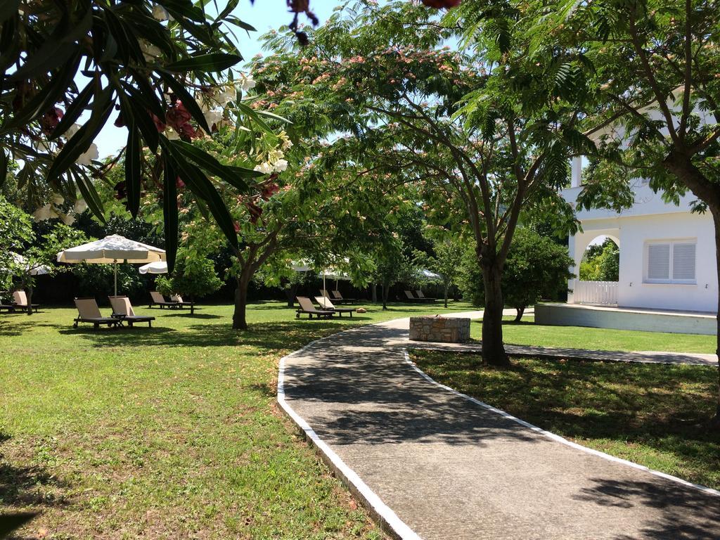 Villa Jeanna ตรูโลส ภายนอก รูปภาพ